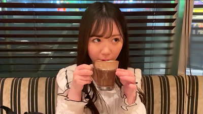 Таа е пријателка која припаѓала на истиот клуб на универзитетот. И таа е најатрактивната девојка во клубот. Ова е јапонска секси атмосфера.